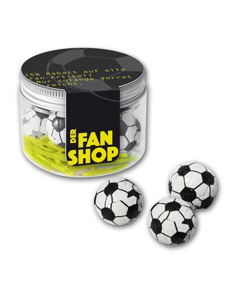 Schokoladenfußbälle und Oblaten-Gras in einer Mini-Dose mit einem individuellen Flügeletikett