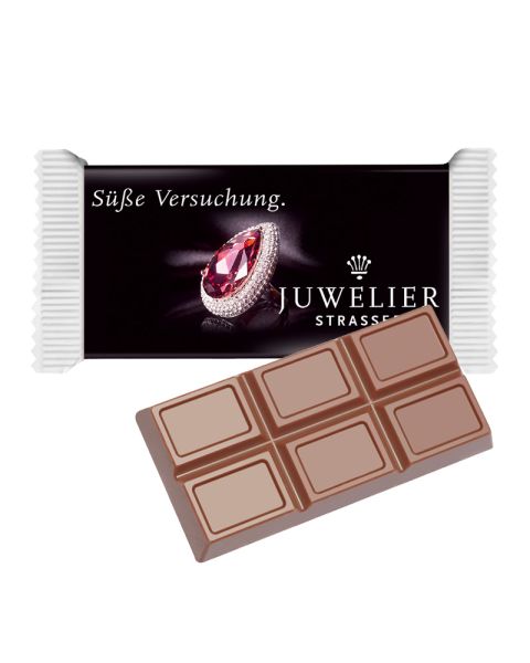 Maxi chocolate bars in promotional flow pack
