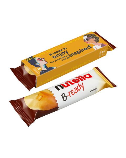 Nutella B-ready bars in promotional slipcase with logo print