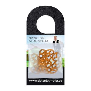 Türhänger mit Bio Mini-Brezeln und Logoaufdruck