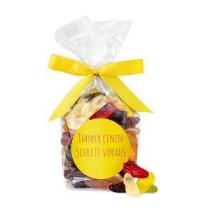 250 g vegane Fruchtgummi Turnschuhe im Flachbeutel mit Werbeetikett