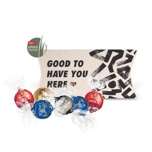 Lindt Lindor Pralines in Kissenverpackung (Graspapier) mit Werbedruck