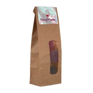 Fruchtgummi mit Zucker in Kraftpapiertüte mit Werbeetikett