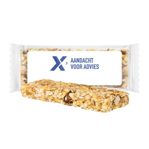 Express Haselnuss Müsliriegel im Flowpack mit Werbeetikett