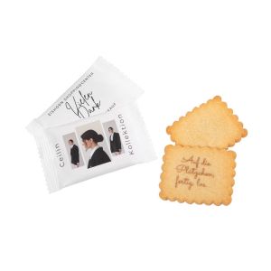 Vanille-Butterkeks mit braunem Keksdruck in bedruckter Folie