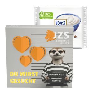 Ritter SPORT Joghurt Schokolade in einer Präsentbox mit einer 3D-Herz-Ausstanzung und Werbedruck