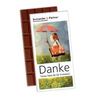 100 g Lindt Premium Schokoladentafel in Werbekartonage Bild 1