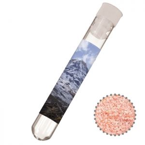 12 g Himalaya-Salz im Reagenzglas mit Werbeetikett